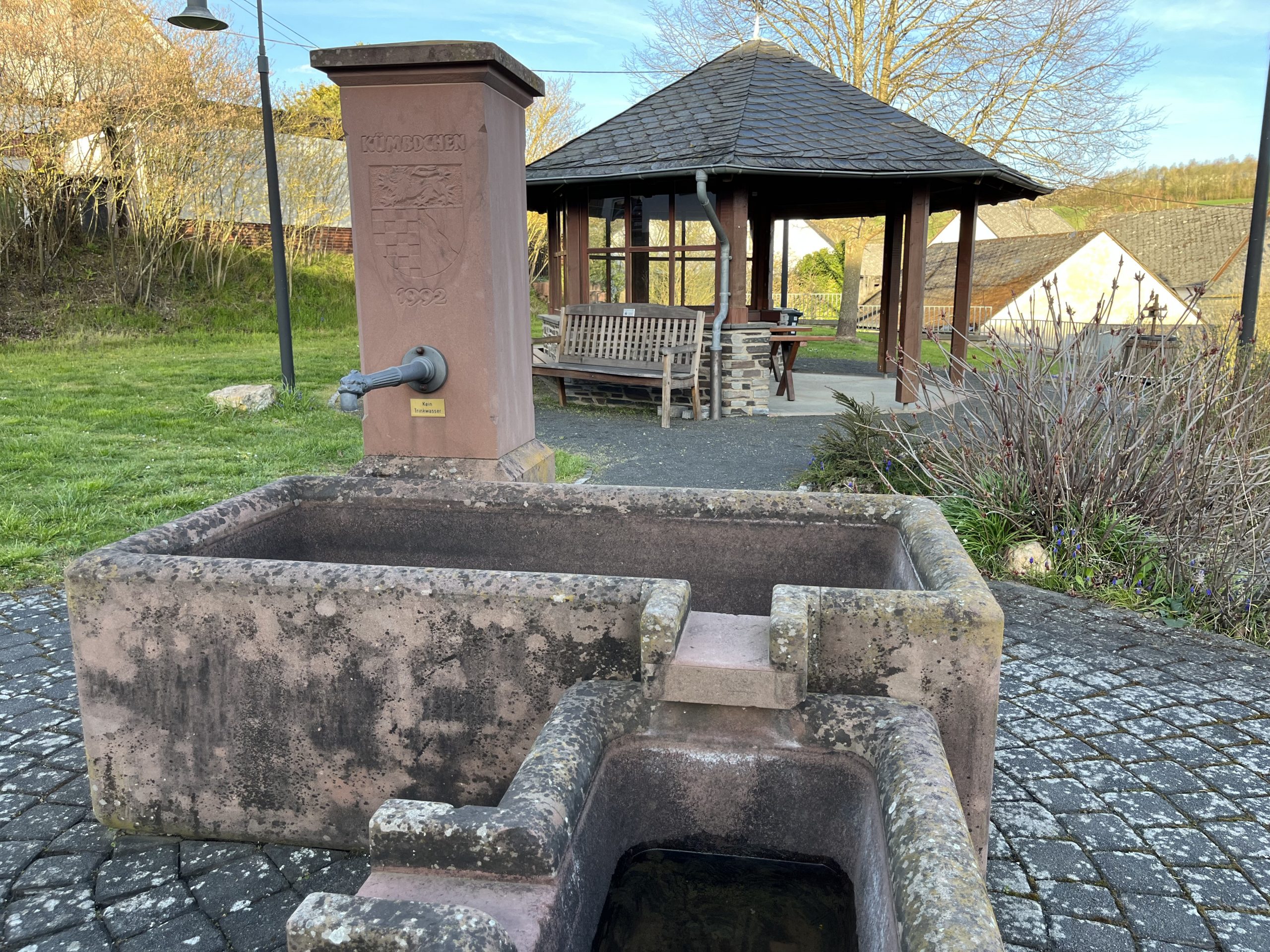 Brunnen am Dorfplatz